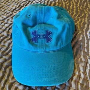 Women’s hat Under Armor